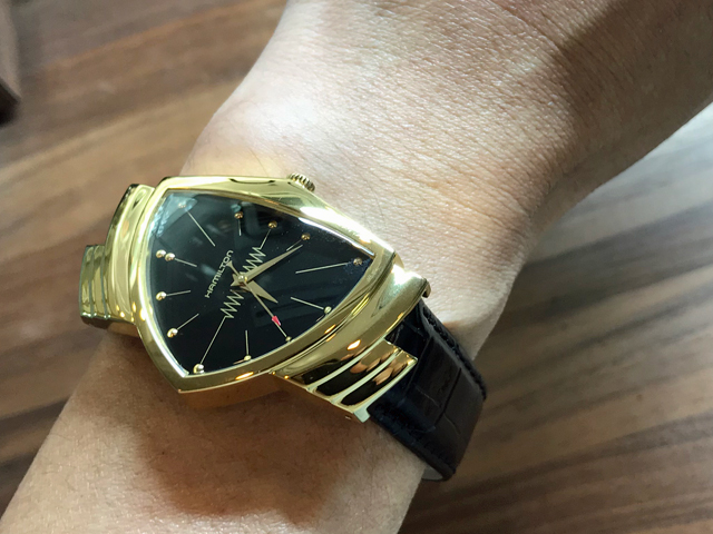 ハミルトン・ベンチュラ H24301731 正規品 腕時計