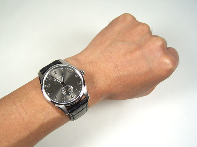 ハミルトン・ジャズマスター・シンラインプチセコンド H38411７83正規品　腕時計